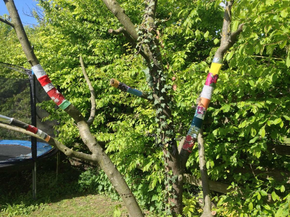 Gemuetliche Blockhuette In Wiennaehe Zofing Bagian luar foto